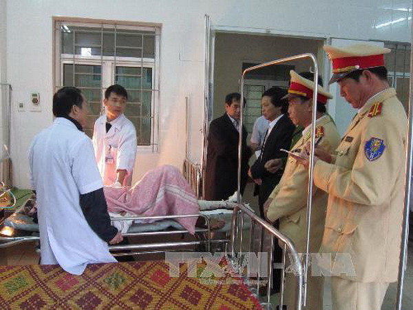 Hỗ trợ các nạn nhân vụ tai nạn giao thông trên quốc lộ 1A ảnh 1