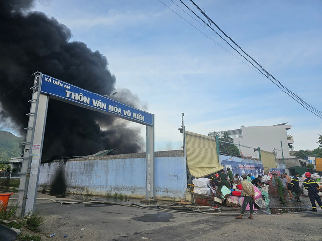 ttxvn_chay khanh hoa (2).jpg