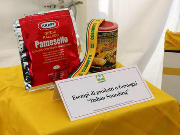 Thương hiệu phomát nổi tiếng Parmesan lao đao vì các sản phẩm nhái ảnh 1