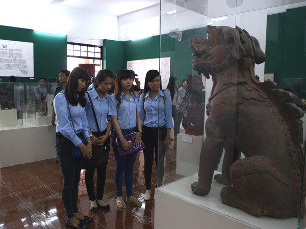 Triển lãm hình tượng sư tử và nghê trong điêu khắc cổ Việt Nam ảnh 1