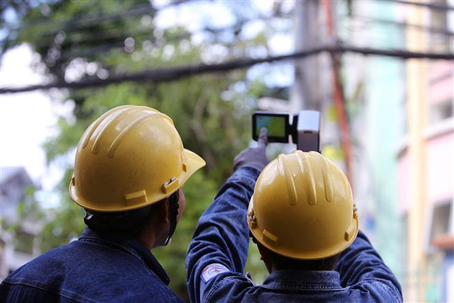 Nắng nóng gay gắt kéo dài, tiêu thụ điện lập đỉnh mới ảnh 1