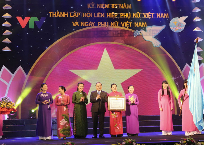 Hội Liên hiệp Phụ nữ Việt Nam nhận Huân chương Độc lập hạng Nhất ảnh 1