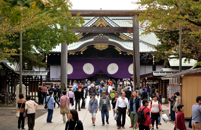 Bộ trưởng Tư pháp Nhật Bản thăm ngôi đền chiến tranh Yasukuni ảnh 1