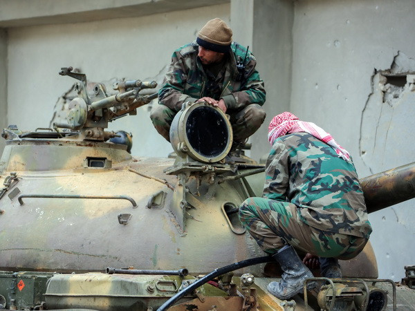 Quân đội Syria đã sơ tán máy bay trước khi bị Mỹ tấn công ảnh 1