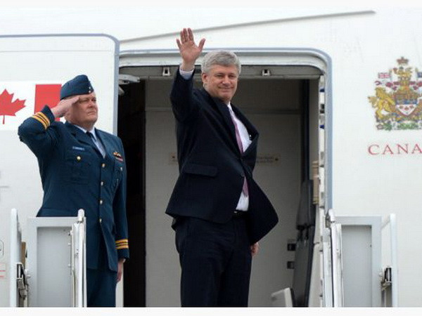 Thủ tướng Canada Stephen Harper bất ngờ có chuyến thăm Iraq ảnh 1