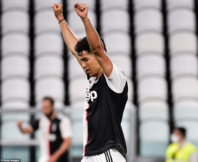 Ronaldo tỏa sáng giúp Juventus vô địch Serie A sớm hai vòng đấu ảnh 2