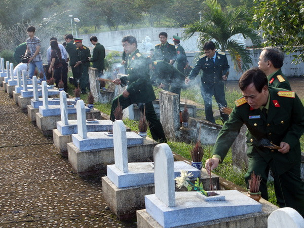 Phú Thọ và Vĩnh Phúc cải tạo khu mộ tại nghĩa trang Trường Sơn ảnh 1
