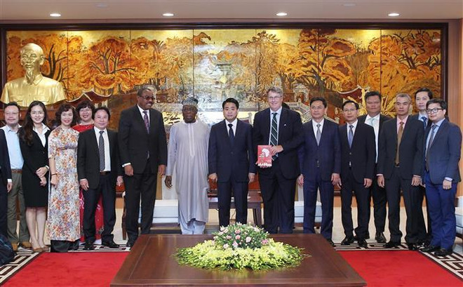 Hà Nội chia sẻ kinh nghiệm phát triển kinh tế với chuyên gia châu Phi ảnh 1