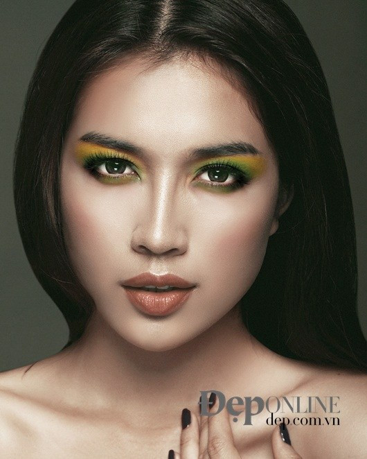 Những tông màu trang điểm trầm ấm mà quyến rũ đón Thu về ảnh 9