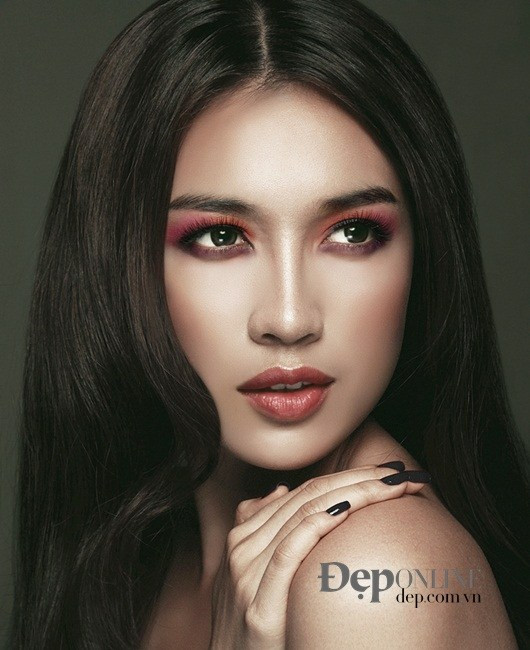 Những tông màu trang điểm trầm ấm mà quyến rũ đón Thu về ảnh 1