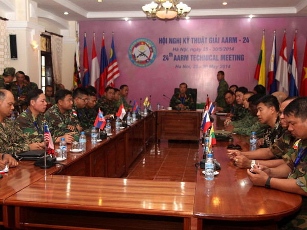 Lễ thượng cờ Giải bắn súng quân dụng quân đội các nước ASEAN ảnh 1