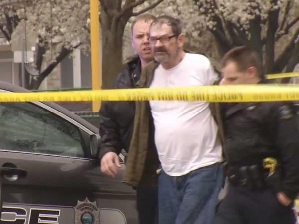 Thủ phạm vụ xả xúng tại Kansas là kẻ cuồng Hitler? ảnh 1