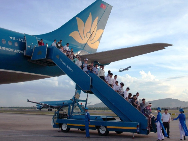 HSBC-Vietnam Airlines ưu đãi giảm tới 47% vé bay ảnh 1
