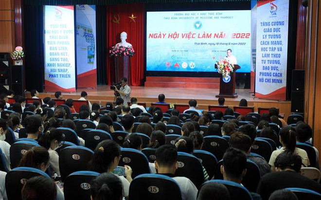 Tìm lời giải cho bài toán về thu hút và giữ chân nhân tài ảnh 3