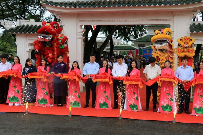 Khai trương Đường sách đầu tiên ở khu vực Đồng bằng sông Cửu Long ảnh 2