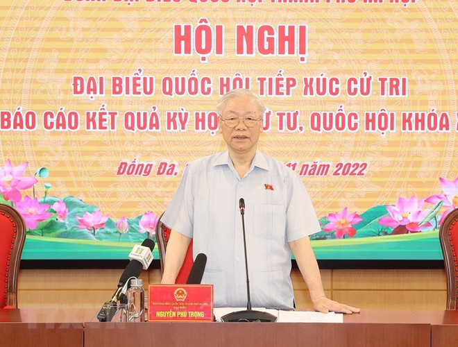 Tổng Bí thư Nguyễn Phú Trọng phát biểu tại buổi tiếp xúc cử tri ở quận Đống Đa. (Ảnh: Trí Dũng/TTXVN) Tổng Bí thư tiếp xúc cử tri Hà Nội sau Kỳ họp thứ 4 Quốc hội khóa XV ảnh 2