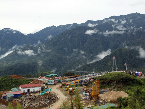 Khánh thành hệ thống cáp treo Fansipan-Sa Pa hiện đại nhất thế giới ảnh 1