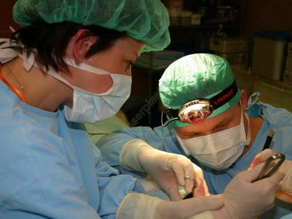 Cộng hòa Séc: Viện IKEM thực hiện nhiều ca ghép gan phức tạp ảnh 1