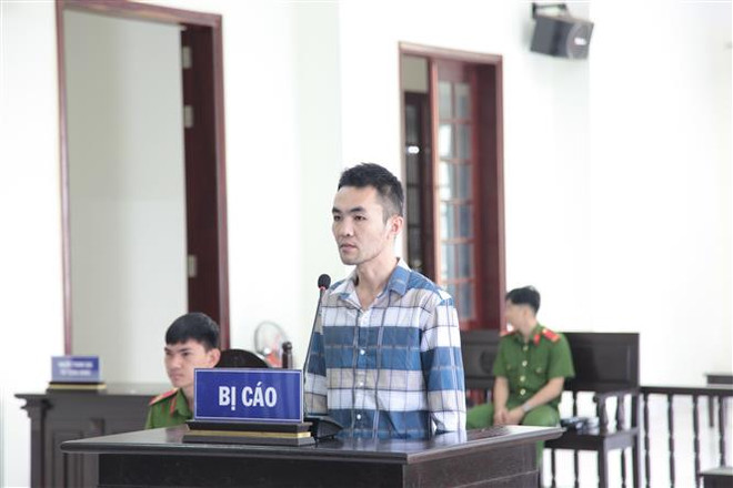 Bị cáo Duy tại phiên tòa. (Ảnh: TTXVN phát) Bình Phước: Án tử hình cho kẻ sát hại người tình vì không chịu ly hôn ảnh 1