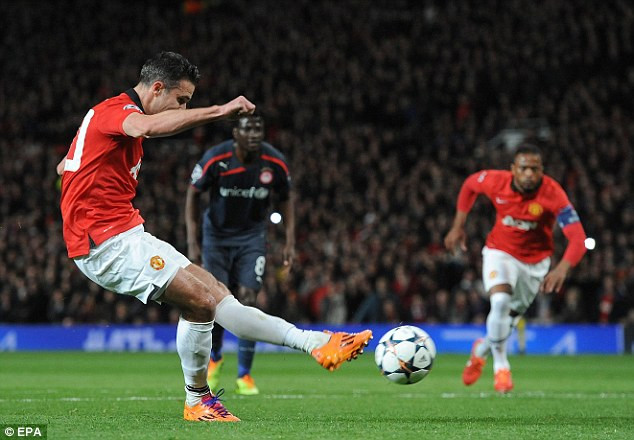 Chùm ảnh Robin van Persie đưa Man United vào tứ kết ảnh 5