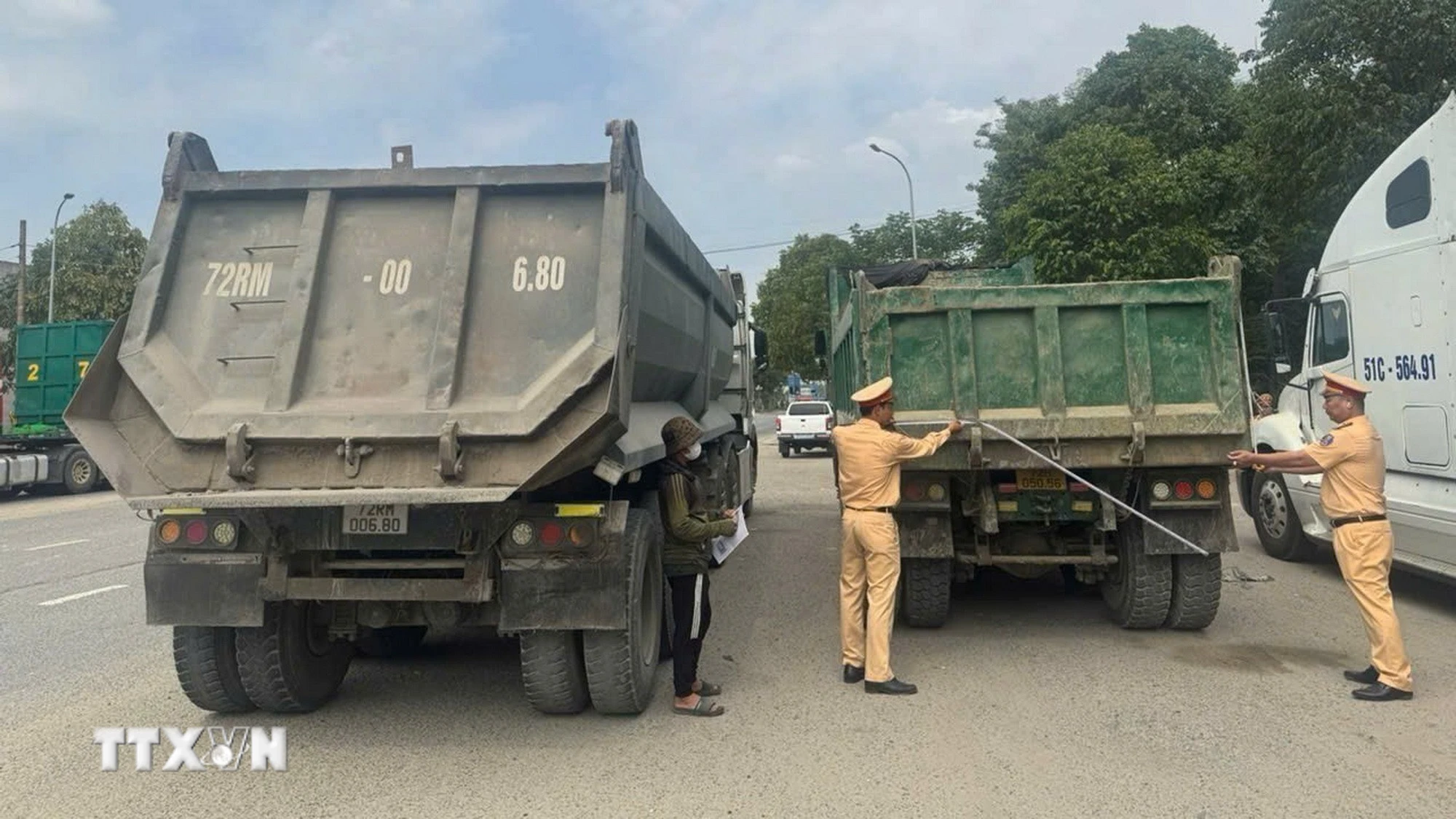 TP.HCM tổng rà soát hơn 6.400 xe tải tự đổ, siết chặt an toàn giao thông