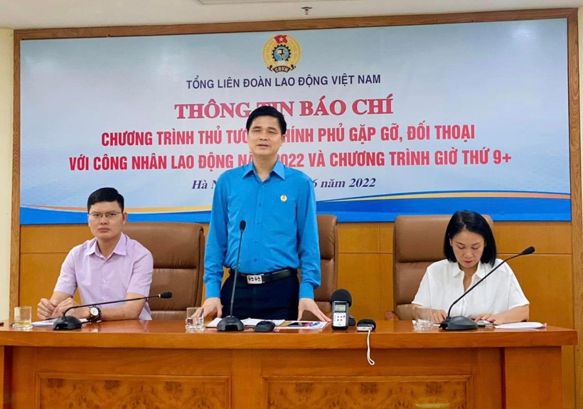 Họp báo về chương trình Thủ tướng Chính phủ gặp gỡ, đối thoại với công nhân lao động. (Ảnh: PV/Vietnam+)