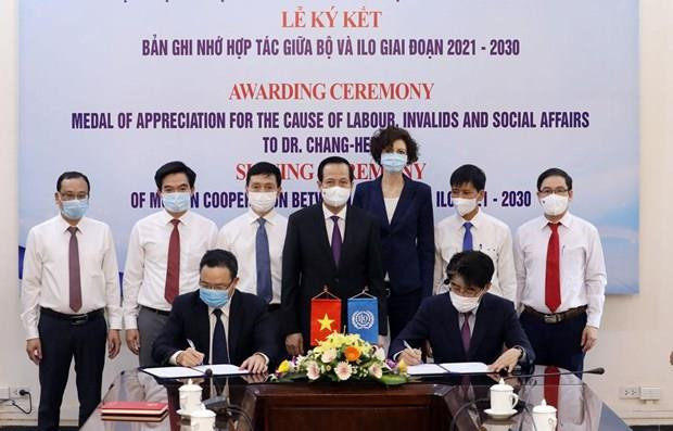 Trong giai đoạn 2021-2030, Việt Nam dự kiến nghiên cứu đề xuất gia nhập thêm 15 công ước của ILO nhằm thúc đẩy các tiêu chuẩn lao động quốc tế ở Việt Nam. (Ảnh: PV/Vietnam+)