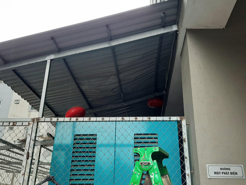 Hiện trường nơi xảy ra vụ bé gái 3 tuổi rơi từ tầng 12A tòa nhà 60B Nguyễn Huy Tưởng, Hà Nội. (Ảnh: Doãn Tấn/TTXVN)