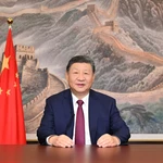 Chủ tịch Trung Quốc Tập Cận Bình phát biểu chào đón năm mới 2026 tại Bắc Kinh ngày 31/12/2025. (Ảnh: THX/TTXVN)