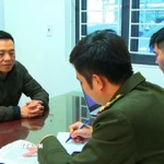 Hoàng Văn Toàn tại cơ quan điều tra. (Ảnh TTXVN phát)