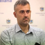 Ông Chinappi trả lời phỏng vấn phóng viên TTXVN tại Rome. (Ảnh: Hải Đăng/TTXVN)