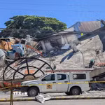 Tòa nhà bị phá hủy sau trận động đất tại General Santos, Philippines, ngày 8/6/2026. (Ảnh: THX/TTXVN)