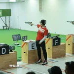 Vận động viên bắn súng. (Ảnh: Minh Quyết/TTXVN)
