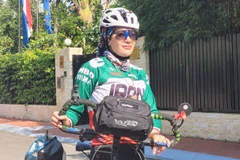 Cô gái Iran đón một năm mới 'hoàn toàn khác biệt' khi đạp xe xuyên Việt 