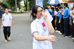 Thi vào 10: Học sinh nhận xét ngày đầu tiên dễ thở, sẵn sàng môn thi cuối 
