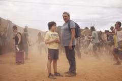 Sirat: Chuyến đi vào sa mạc gây tranh cãi trên màn ảnh