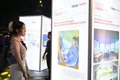 Rực rỡ triển lãm ảnh Giải thưởng Công nghệ từ trái tim 2025 trong đêm