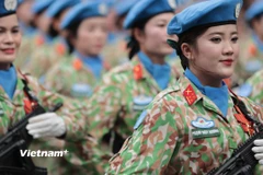 Ngắm những nữ chiến sỹ "mũ nồi xanh" gìn giữ hòa bình xinh đẹp, duyên dáng