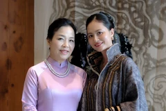 Đỗ Thị Hải Yến (phải) vào vai Hoàng hậu Dương Vân Nga trong phim Hộ linh tráng sỹ về vua Đinh Tiên Hoàng.