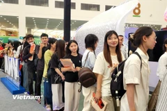 Học sinh, sinh viên và nghiên cứu sinh các ngành khoa học, công nghệ, kỹ thuật và toán sẽ được vay vốn ưu đãi trong quá trình học. (Ảnh: Vietnam+)