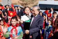 Tổng Bí thư Tô Lâm dự Lễ khánh thành Trường Phổ thông nội trú liên cấp Tiểu học và THCS Si Pa Phìn. (Ảnh: Thống Nhất/TTXVN)