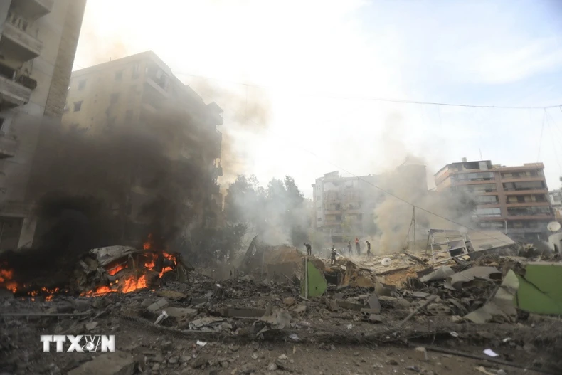 Hiện trường đổ nát sau khi Israel không kích phía Nam ngoại ô Beirut (Liban) ngày 28/3/2025. (Ảnh minh họa: THX/TTXVN)