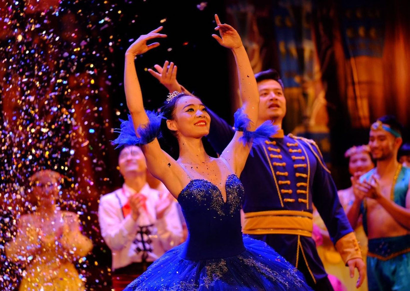 Sự thành công của Thu Huệ truyền cảm hứng cho nhiều vũ công trẻ. (Ảnh: VNOB)