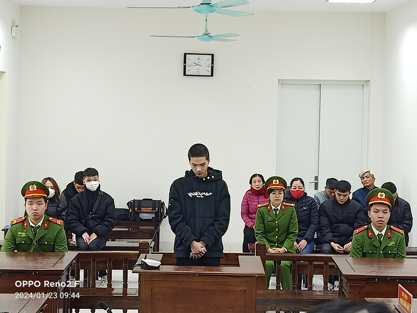 Toàn cảnh phiên tòa. (Ảnh: Công an Quận Bắc Từ Liêm)