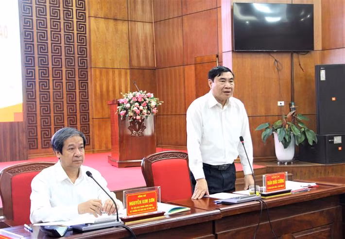 Bí thư Tỉnh uỷ Điện Biên Trần Quốc Cường phát biểu tại buổi làm việc. (Ảnh: Bộ GD-ĐT)