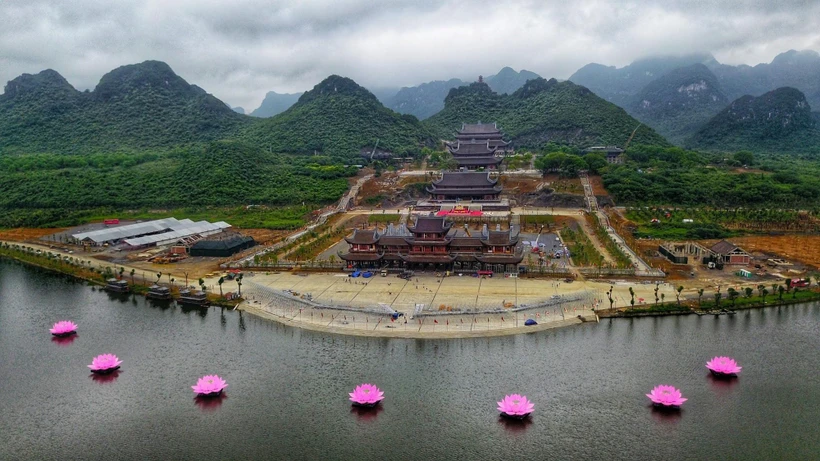 “Đại lộ di sản” diễn ra vào tối 12/5 tại Trung tâm Văn hoá Phật giáo chùa Tam Chúc (thị trấn Ba Sao, huyện Kim Bảng, tỉnh Hà Nam). (Ảnh: TTXVN)