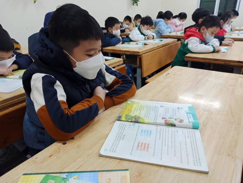 Học sinh tiểu học của Hà Nội học trực tiếp. (Ảnh: Phạm Mai/Vietnam+)