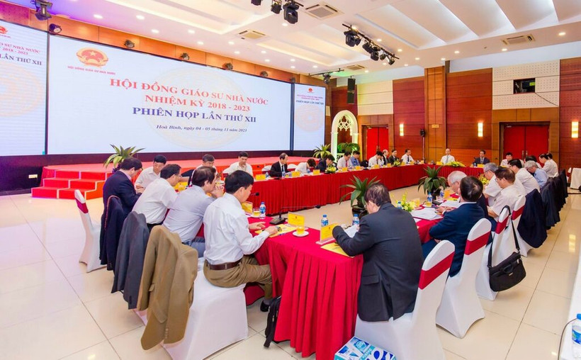 Phiên họp của Hội đồng Chức danh Giáo sư Nhà nước. (Ảnh: HĐCDGSNN)