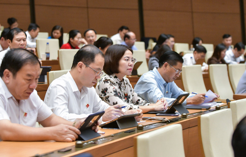 Các đại biểu làm việc chiều nay, 27/11. (Ảnh: CTV/Vietnam+)