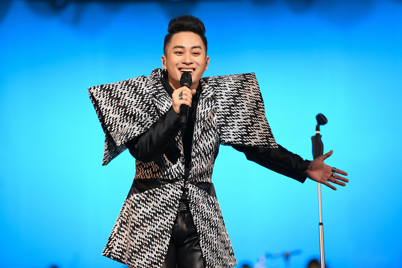 Ca sỹ Tùng Dương cho rằng nếu không có những sáng tạo đặc biệt thì người nghệ sỹ sẽ chỉ có những sản phẩm an toàn, không đột phá. (Ảnh: NVCC)